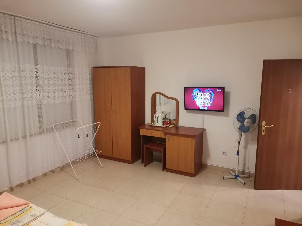 Къща За Гости Кадиеви Primorsko Exteriér fotografie